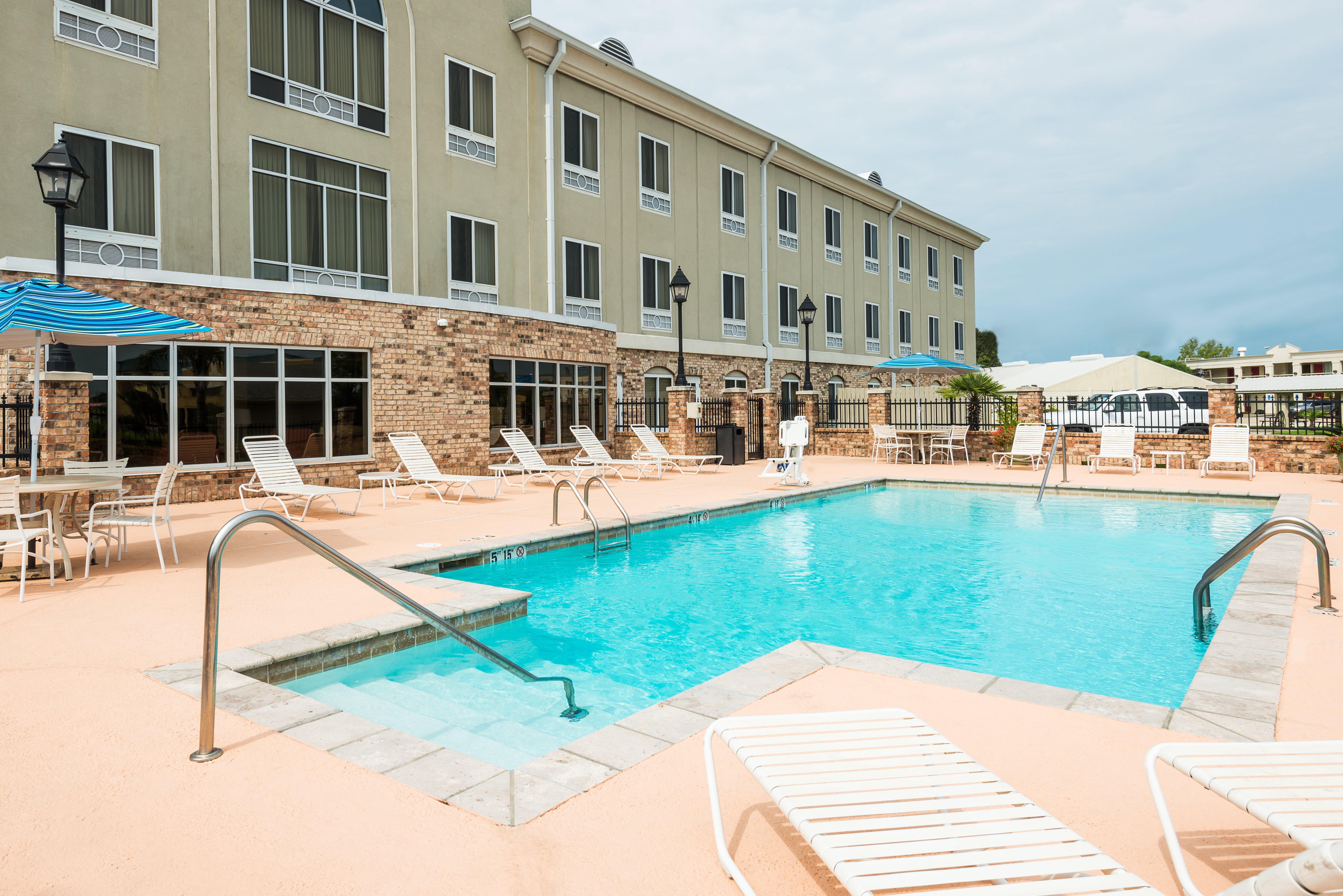 Holiday Inn Express Hotel & Suites New Iberia - Avery Island By Ihg Exterior photo